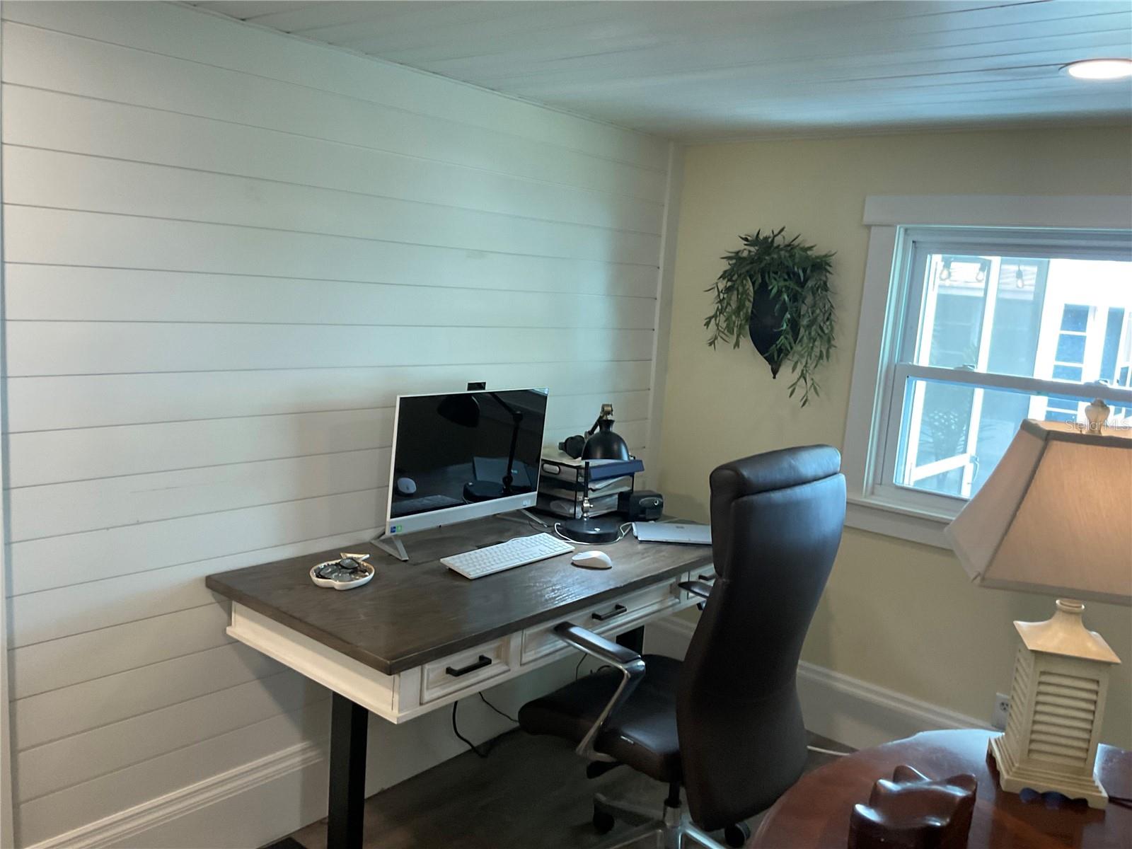 Listing photo id 14 for 18675 Us Highway 19 N 132