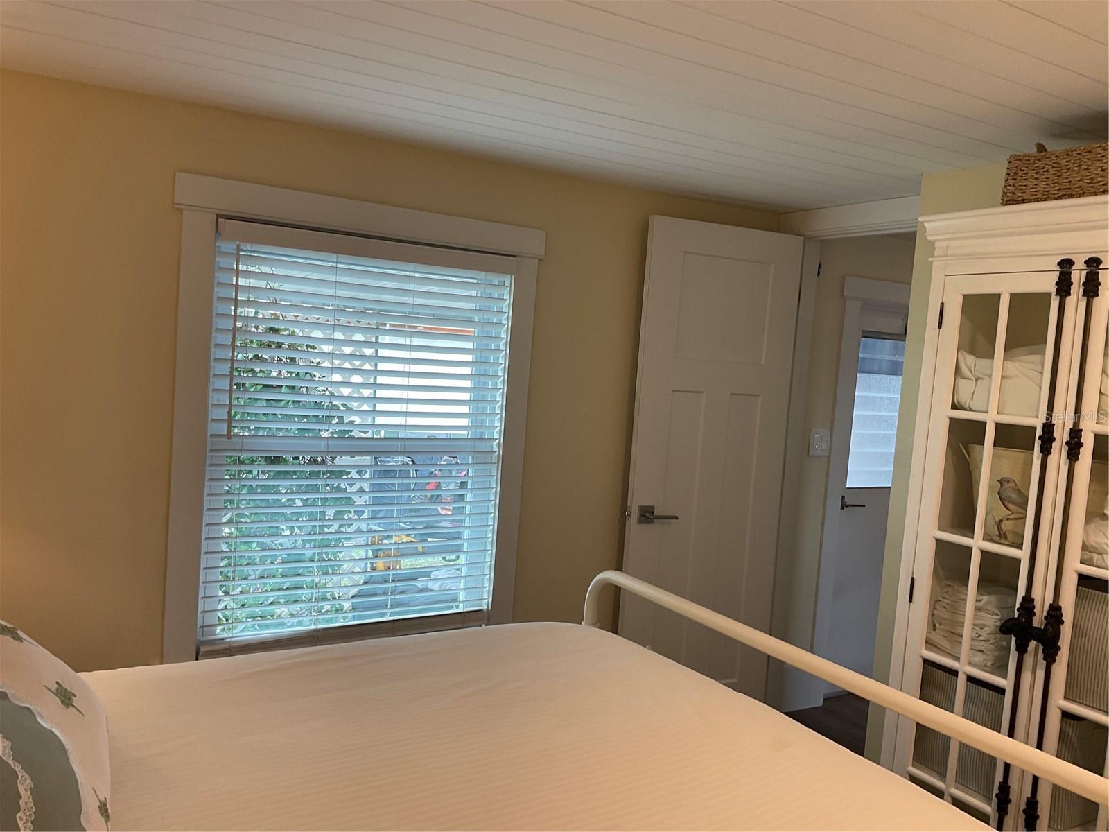 Listing photo id 20 for 18675 Us Highway 19 N 132