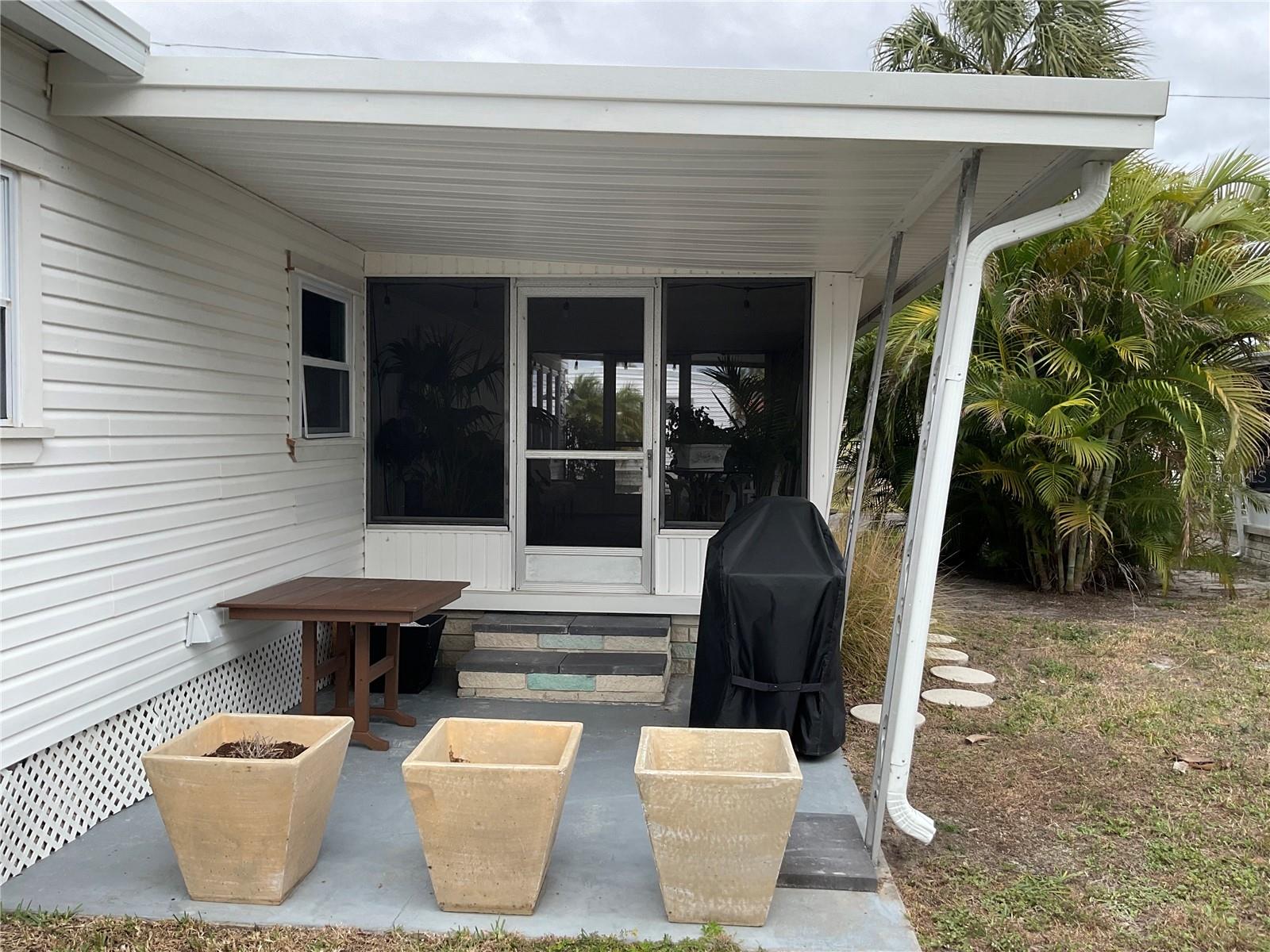 Listing photo id 27 for 18675 Us Highway 19 N 132