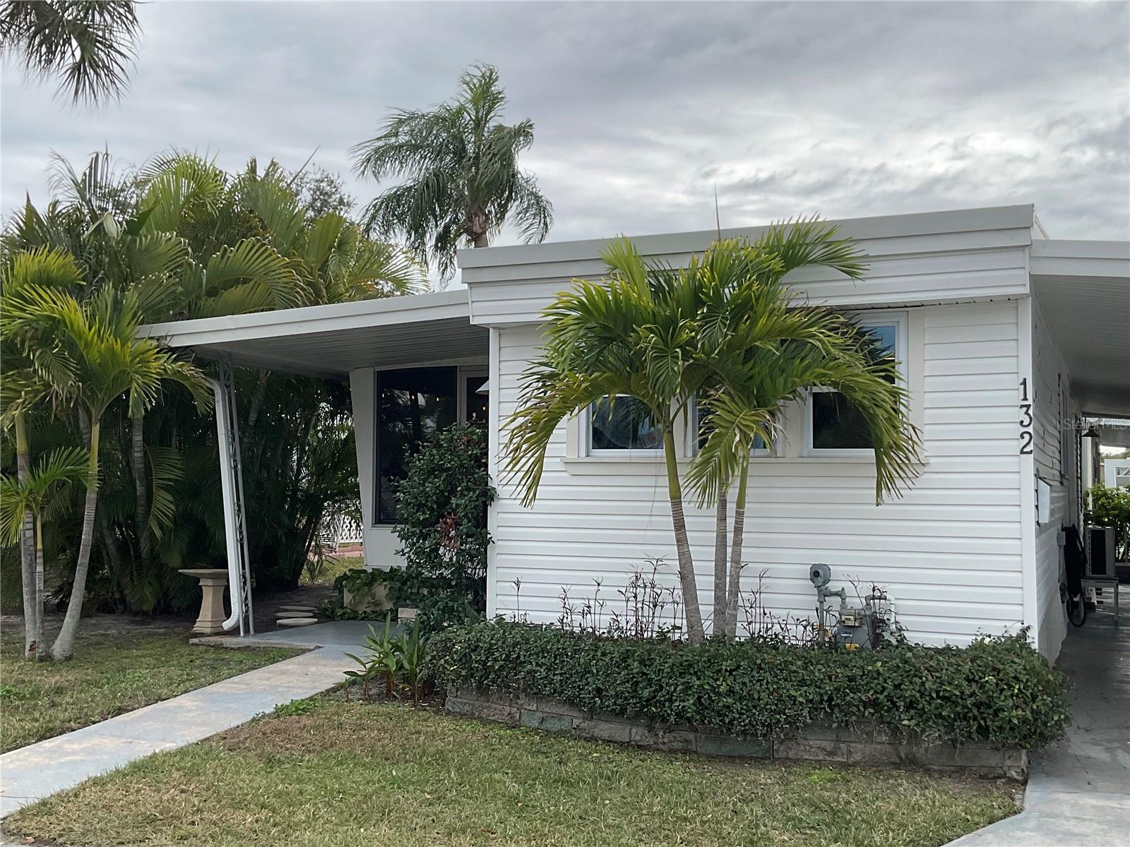 Listing photo id 1 for 18675 Us Highway 19 N 132