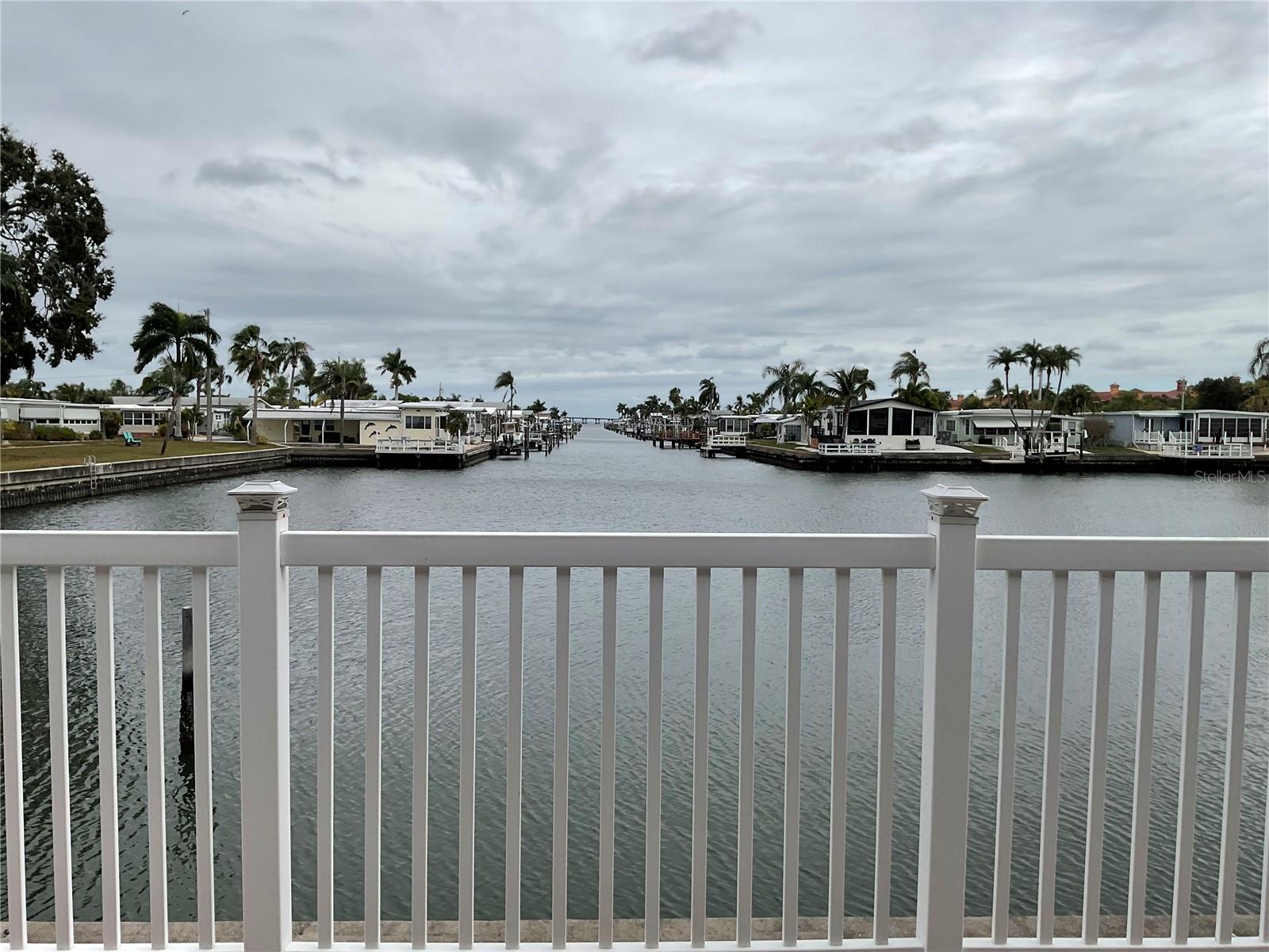 Listing photo id 33 for 18675 Us Highway 19 N 132