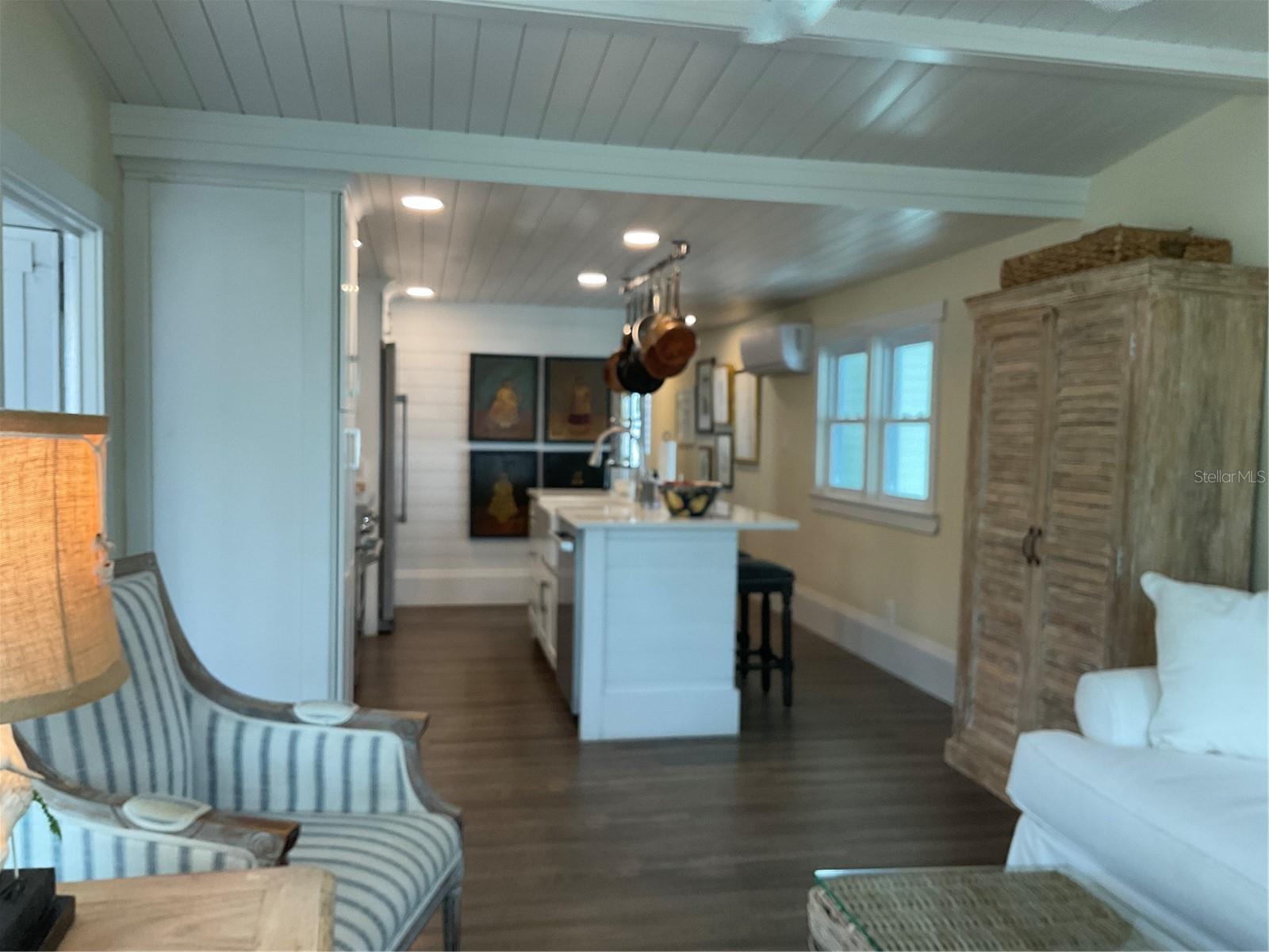 Listing photo id 3 for 18675 Us Highway 19 N 132