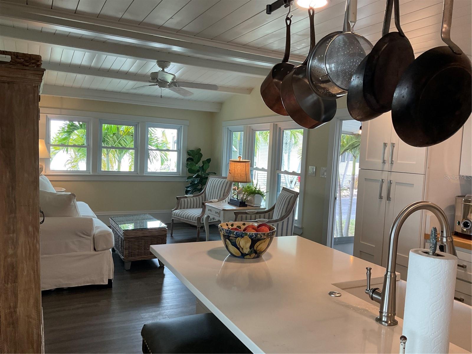 Listing photo id 7 for 18675 Us Highway 19 N 132