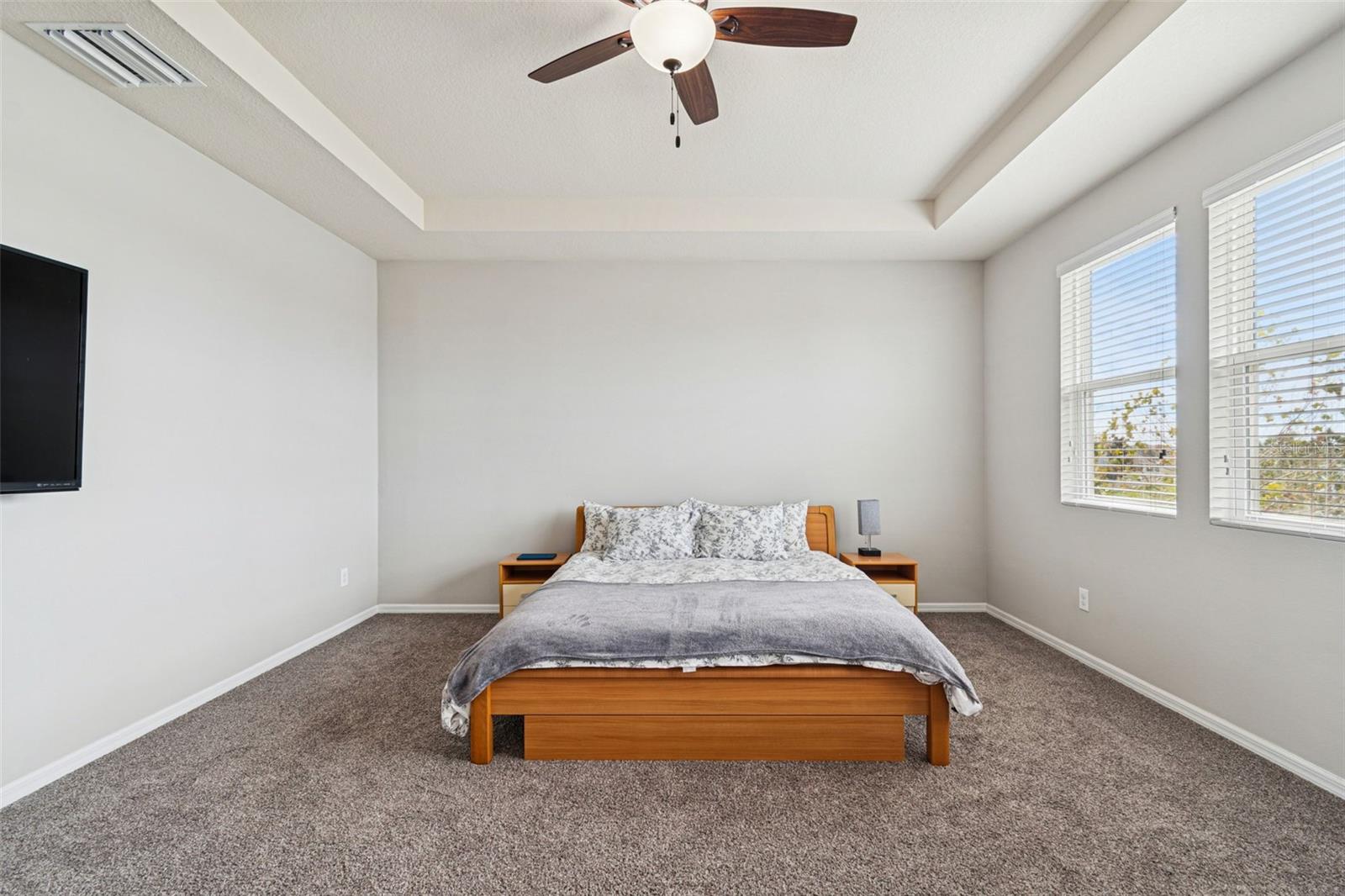 Image 20 of 44 For 19543 Long Lake Ranch Boulevard