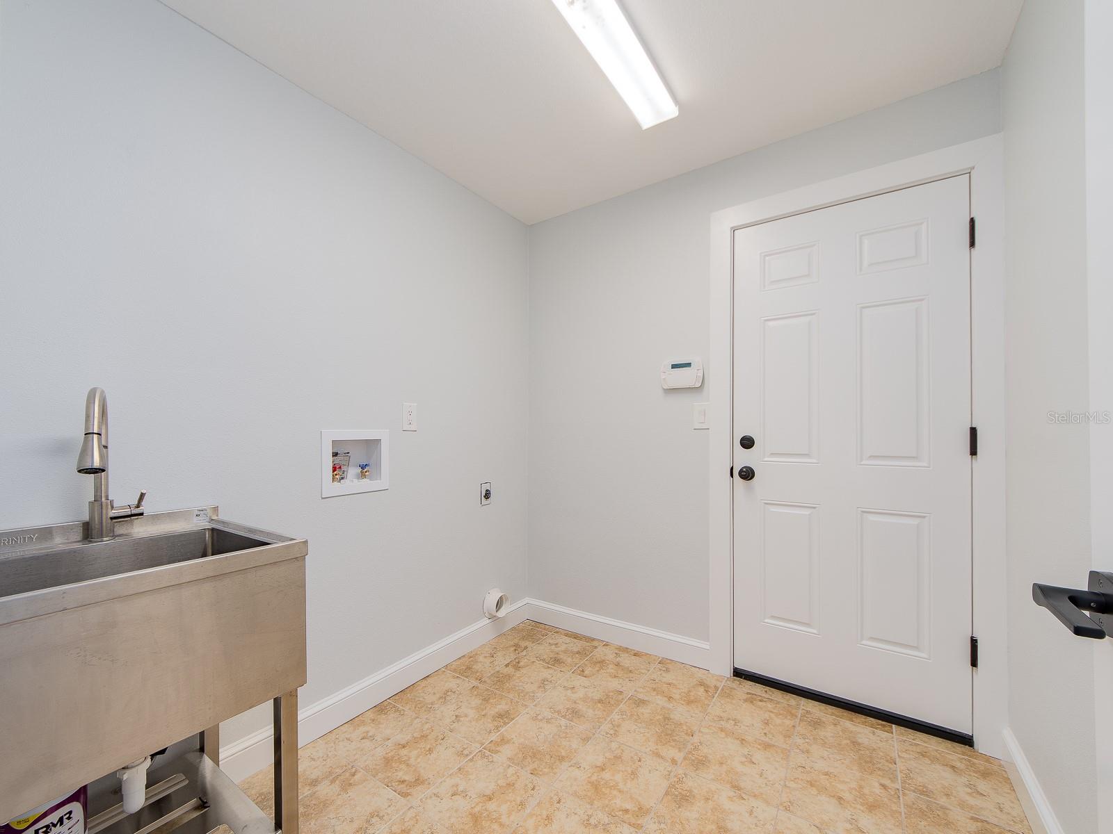 Image 17 of 34 For 110 17th Street