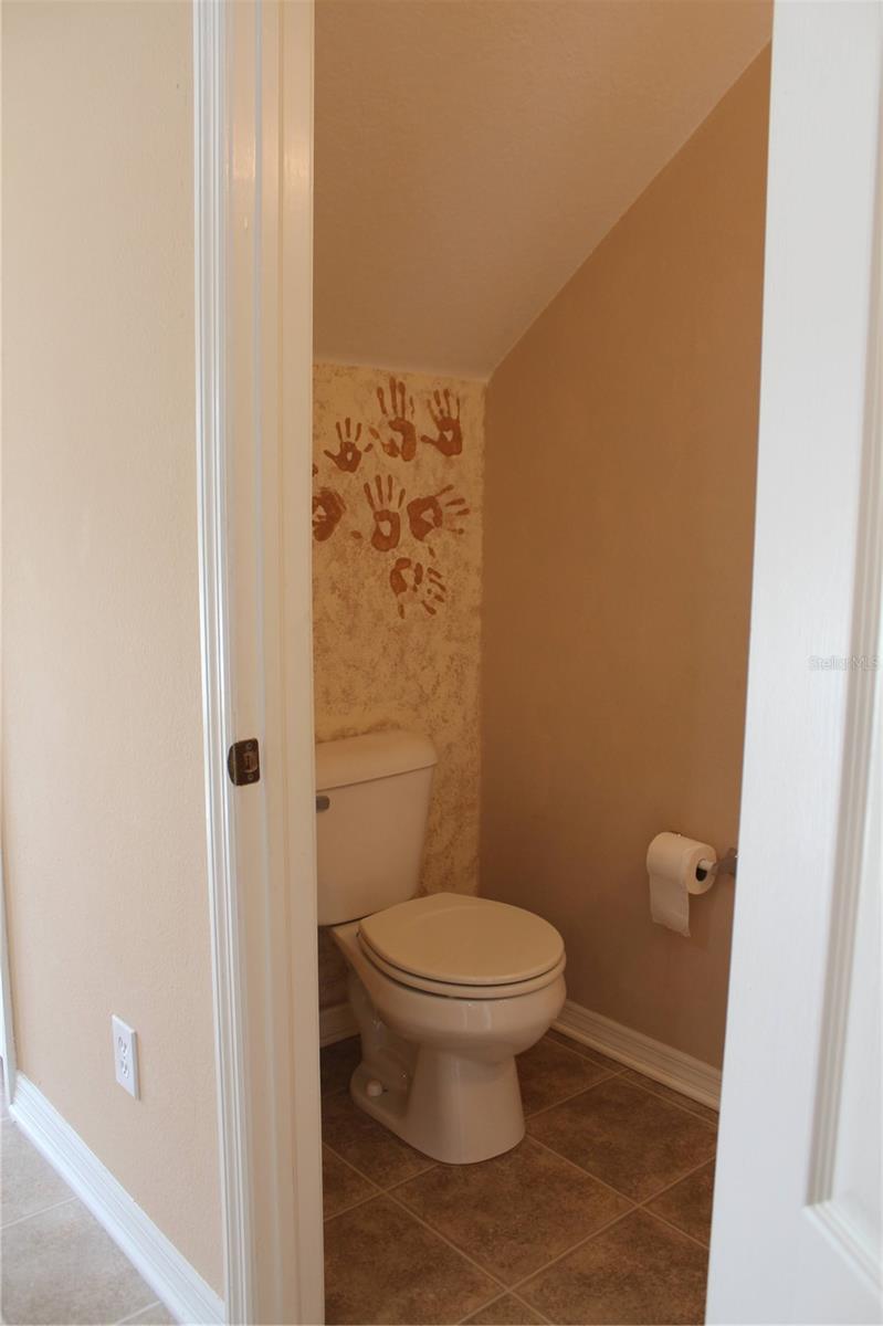 Image 7 of 30 For 16320 Swan View Circle