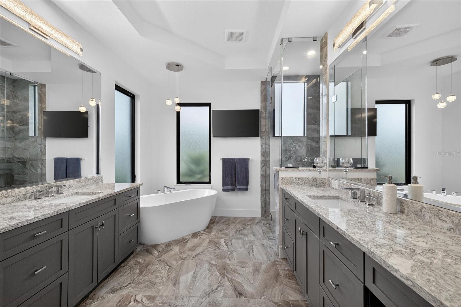 Image 57 of 100 For 4034 Butte Trail