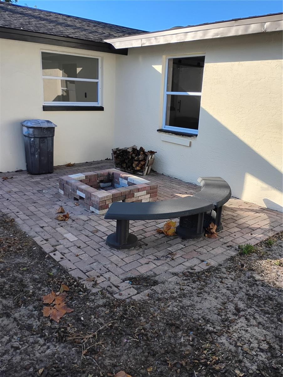 Image 13 of 24 For 11234 Areca Drive