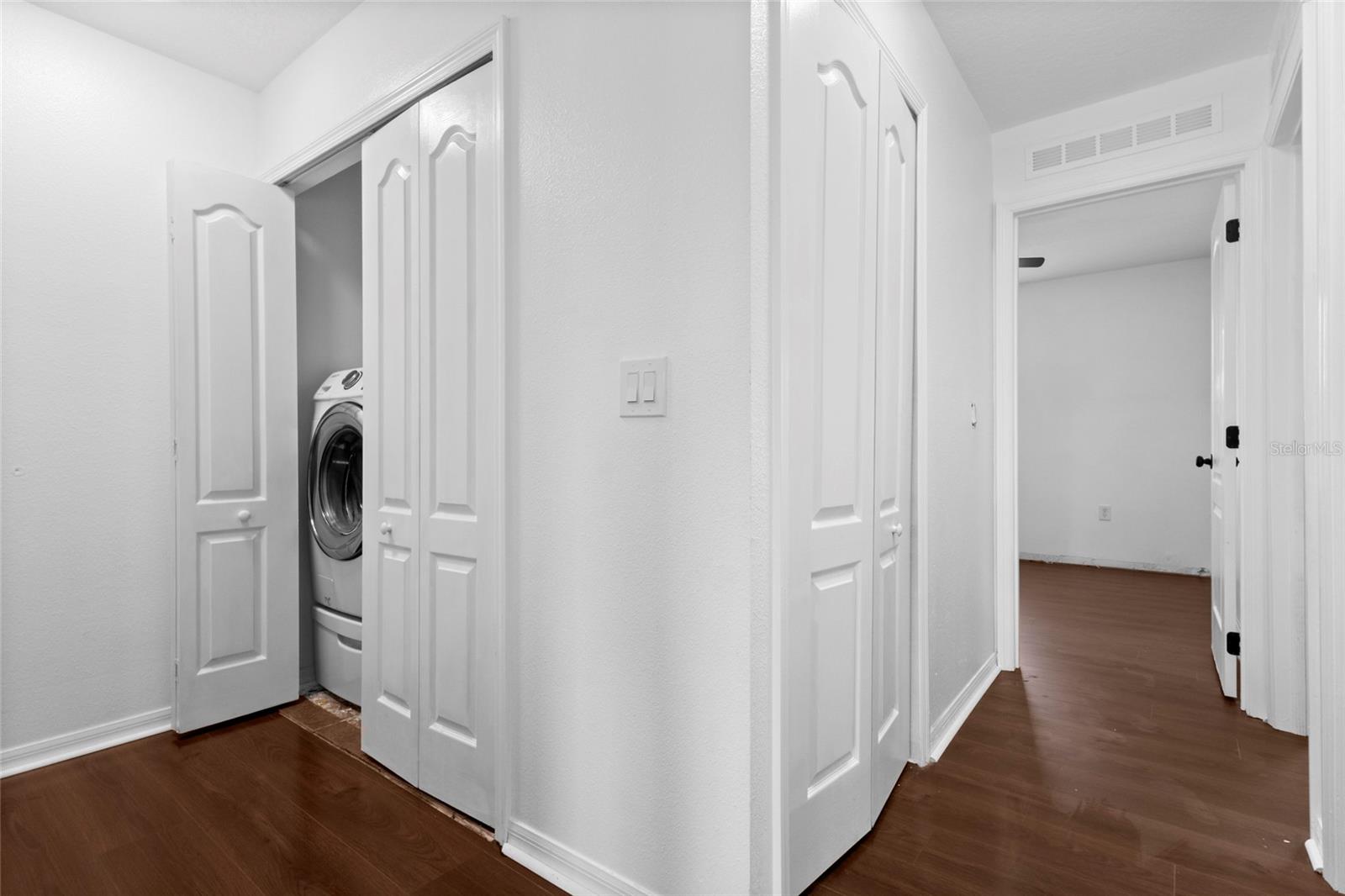 Image 15 of 25 For 4431 Ashburn Square Drive