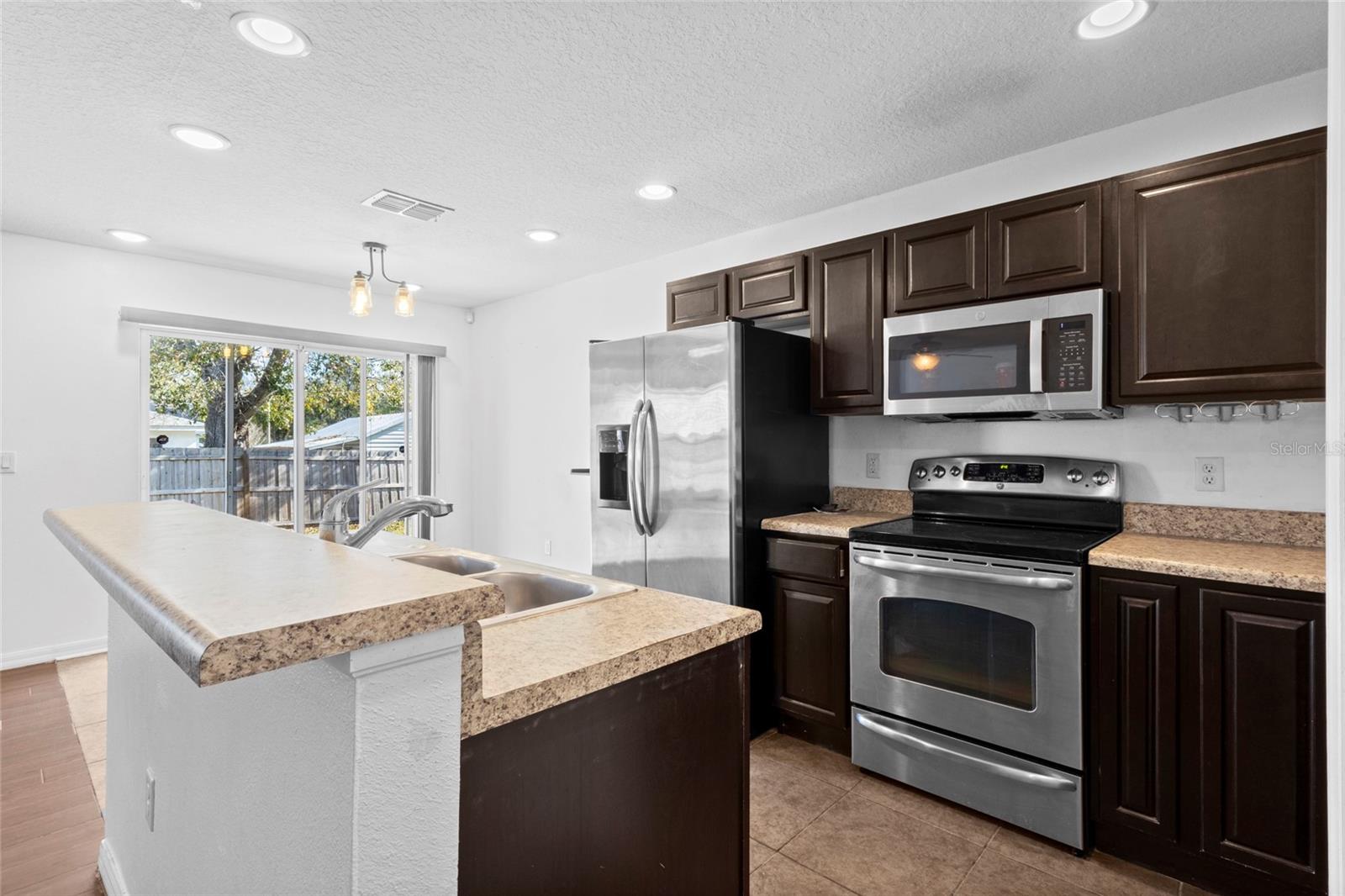 Image 22 of 25 For 4431 Ashburn Square Drive