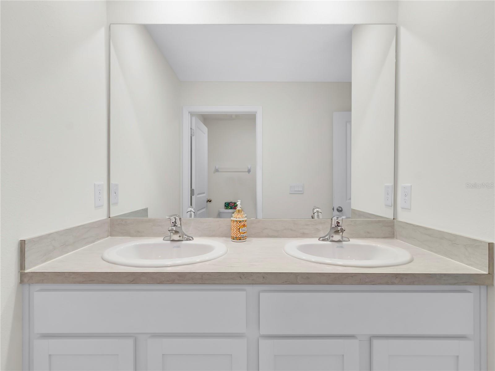 Image 40 of 57 For 5446 Logan Cave Avenue