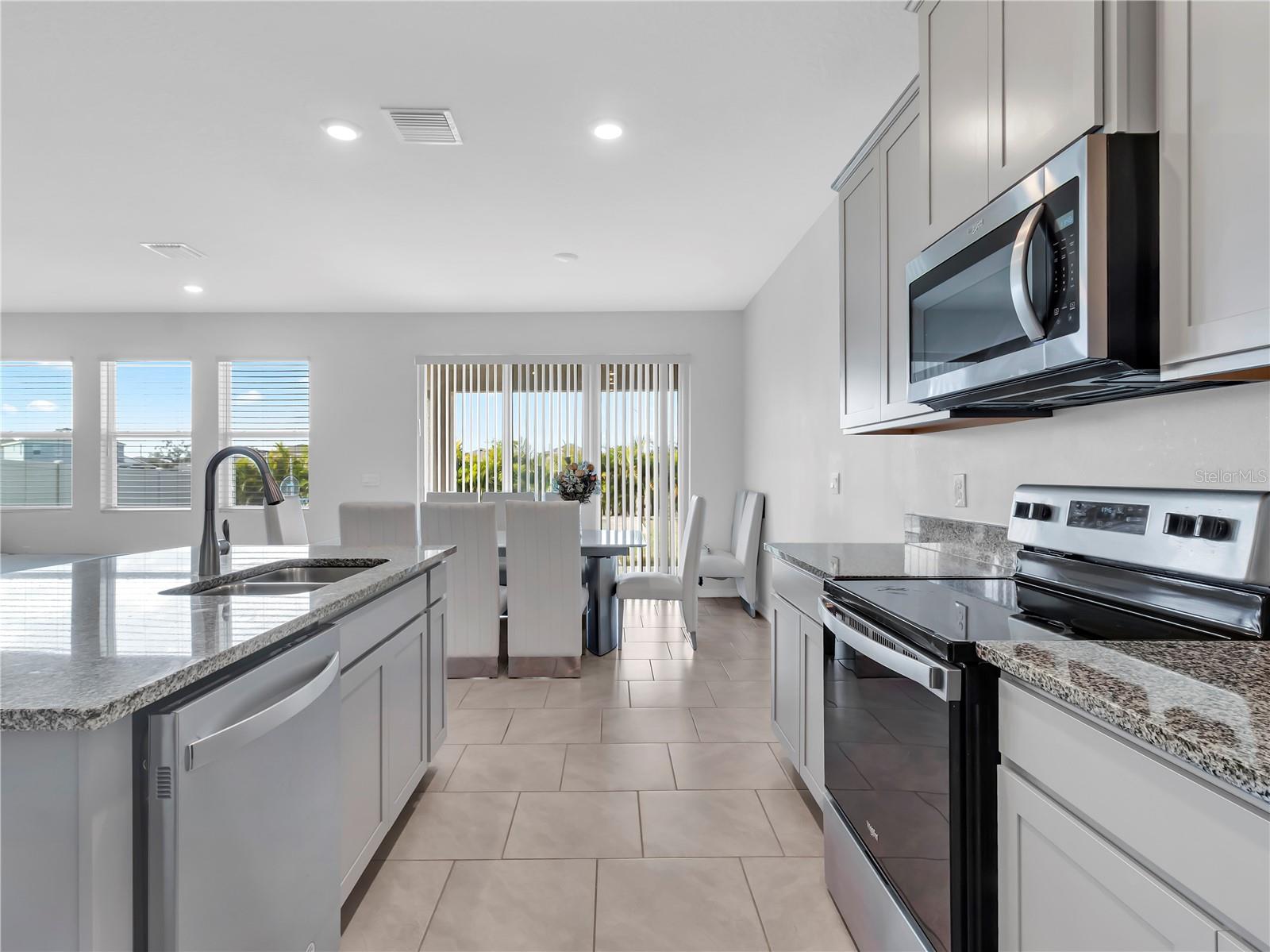 Image 14 of 52 For 16792 Glacier Bay Loop