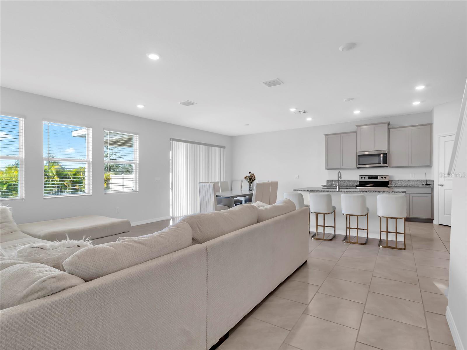 Image 19 of 52 For 16792 Glacier Bay Loop