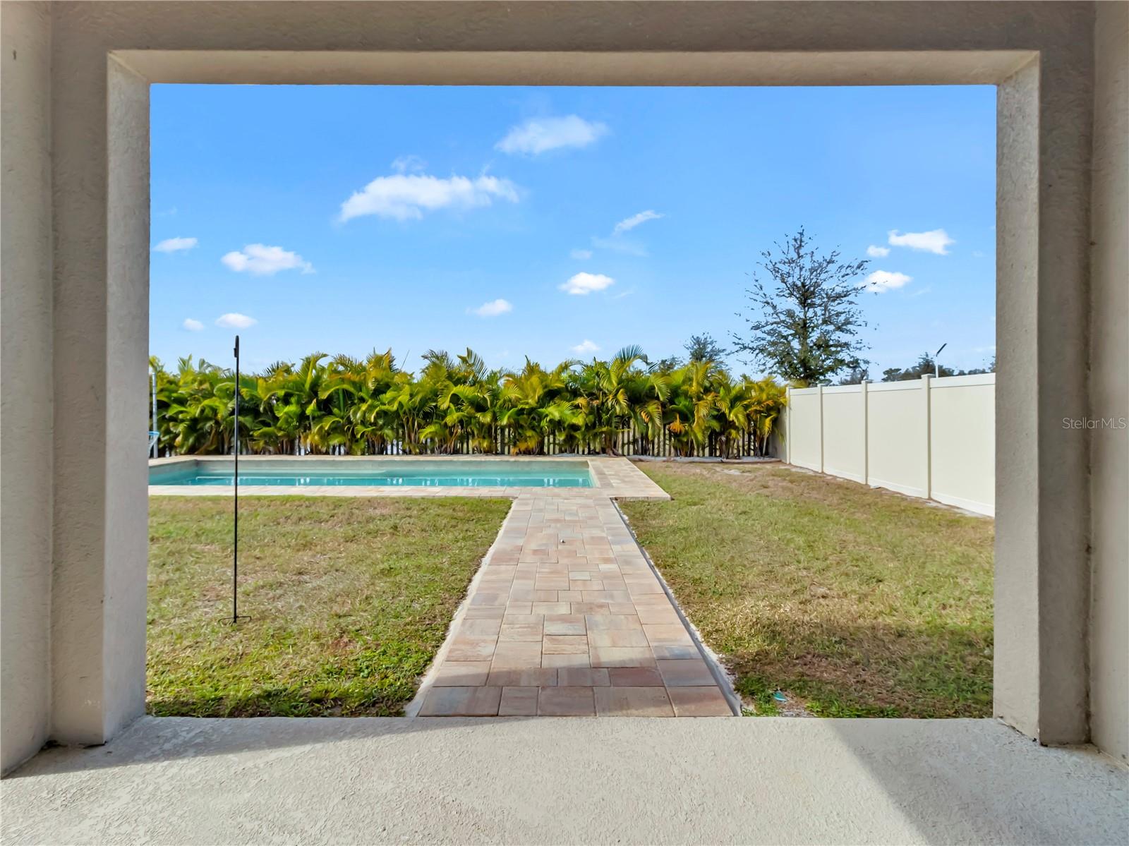 Image 22 of 52 For 16792 Glacier Bay Loop