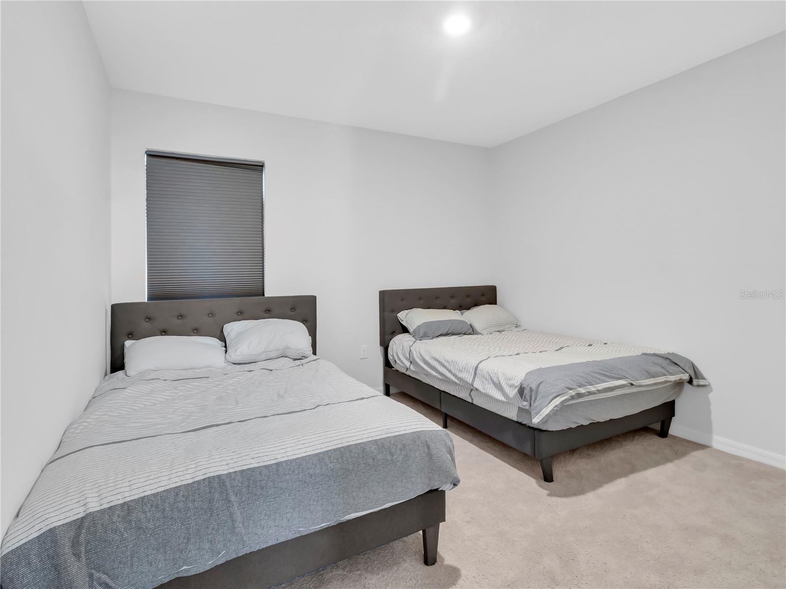 Image 25 of 52 For 16792 Glacier Bay Loop