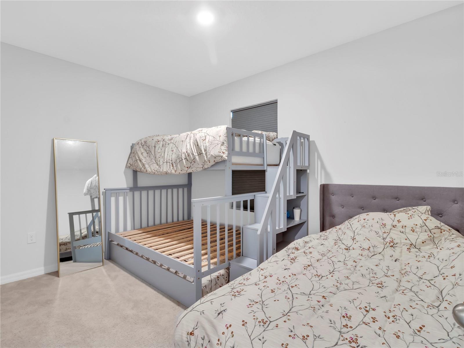 Image 29 of 52 For 16792 Glacier Bay Loop