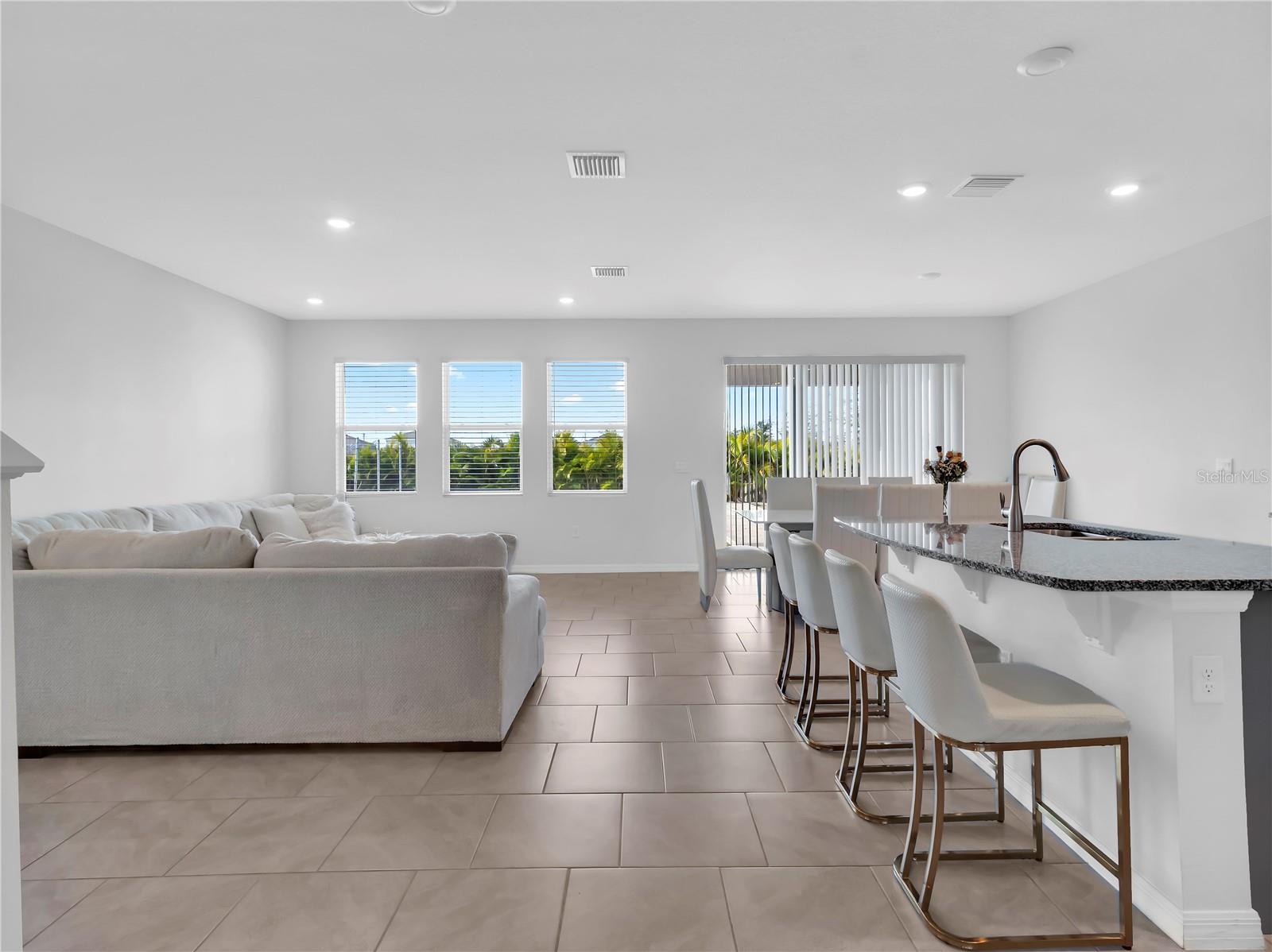 Image 9 of 52 For 16792 Glacier Bay Loop