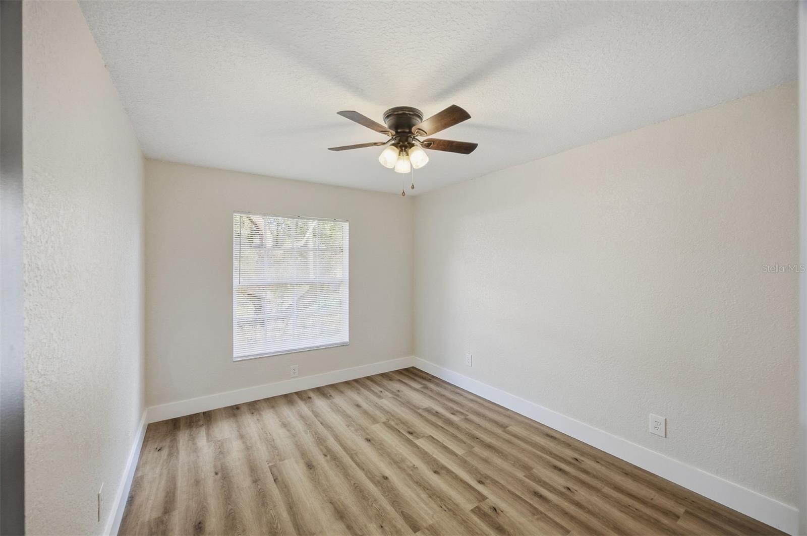 Image 23 of 35 For 10508 Myrtle Street