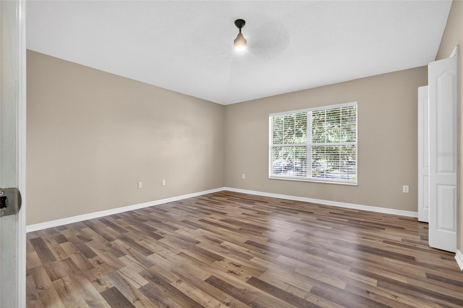 Image 18 of 34 For 3401 High Hampton Circle