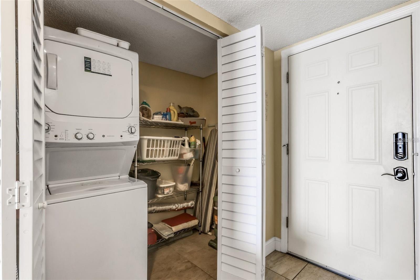 Listing photo id 25 for 15000 Gulf Boulevard 703