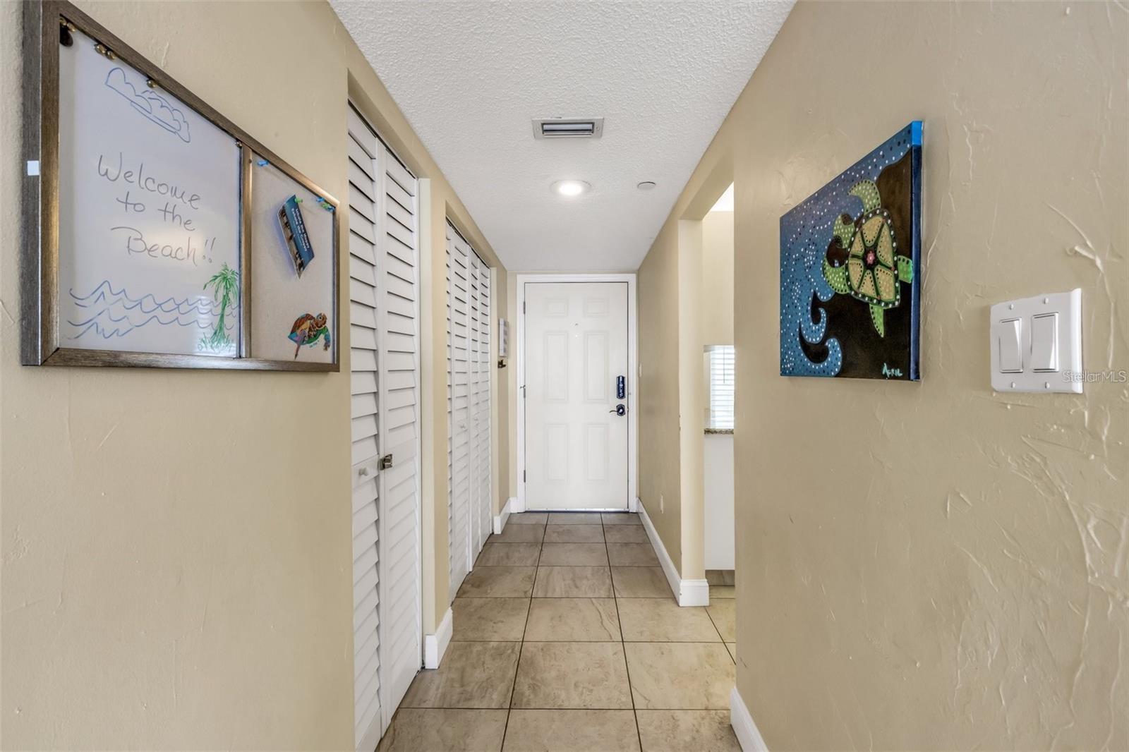 Listing photo id 26 for 15000 Gulf Boulevard 703