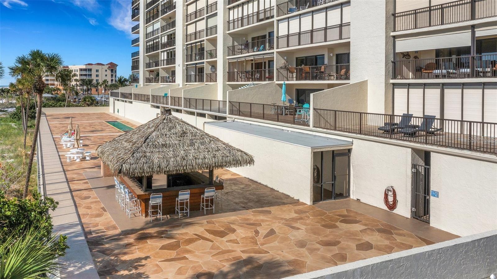 Listing photo id 29 for 15000 Gulf Boulevard 703