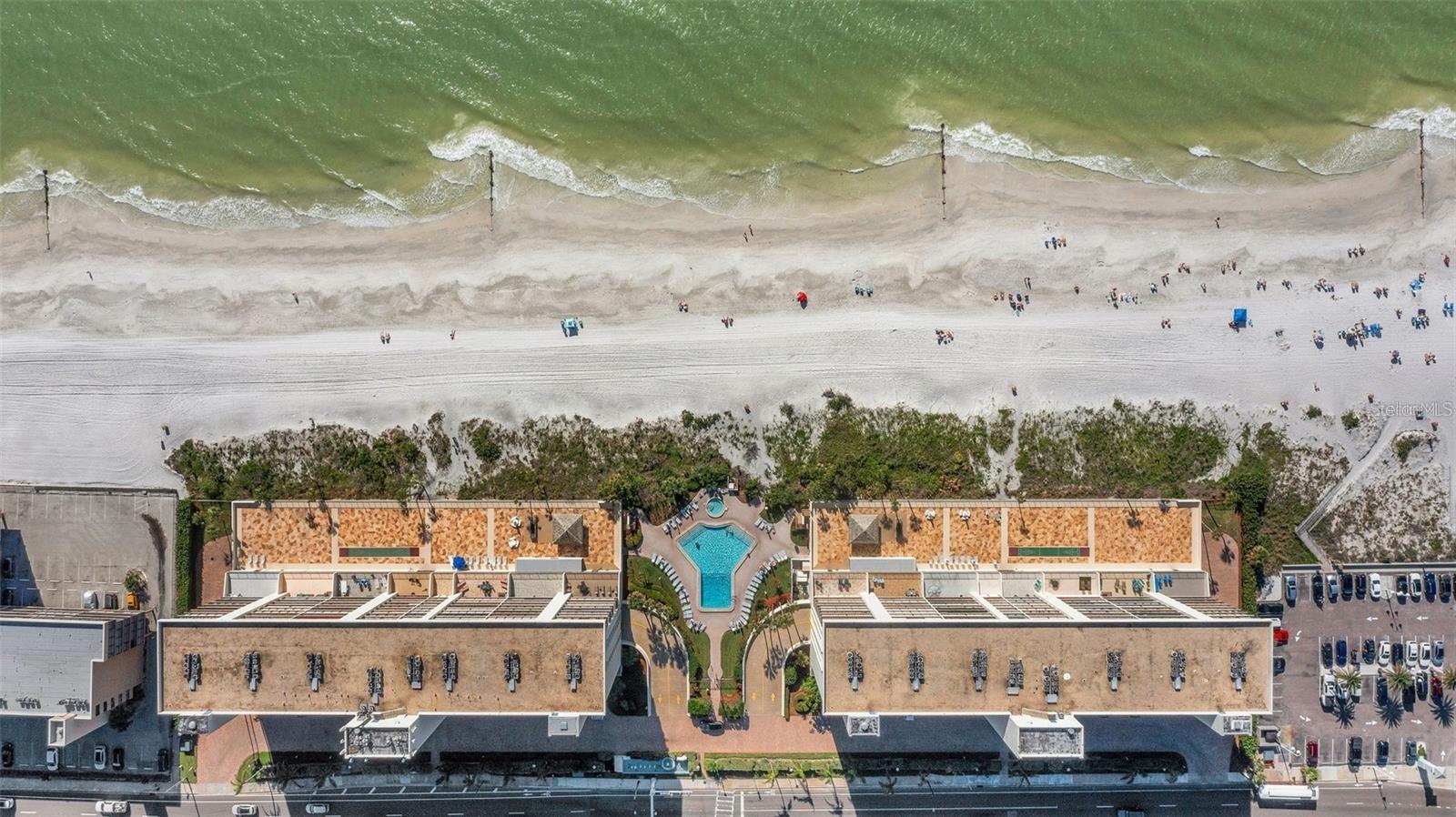 Listing photo id 31 for 15000 Gulf Boulevard 703