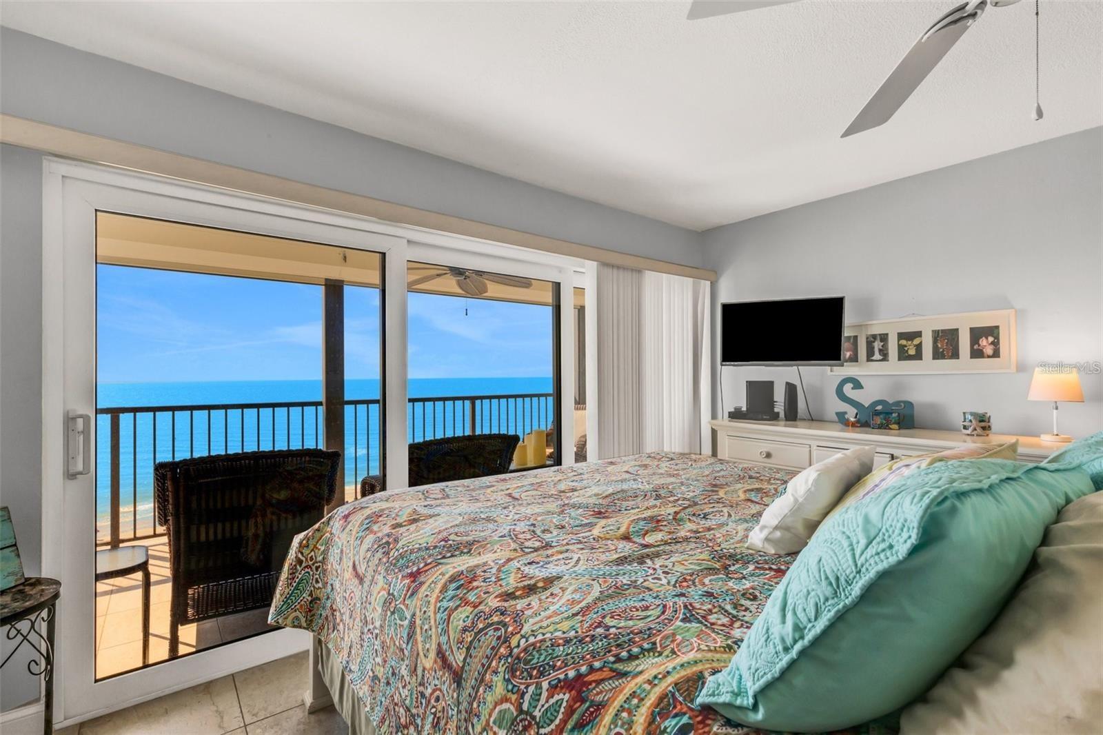 Listing photo id 7 for 15000 Gulf Boulevard 703