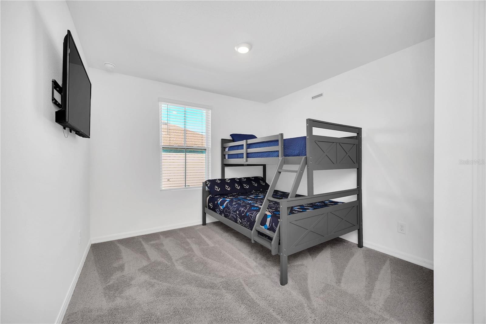 Image 19 of 25 For 808 Longboat Drive