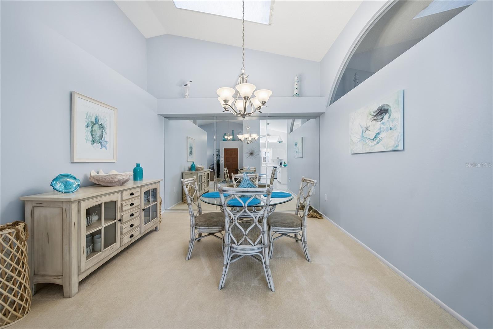 Image 13 of 34 For 5550 Salem Square Drive S