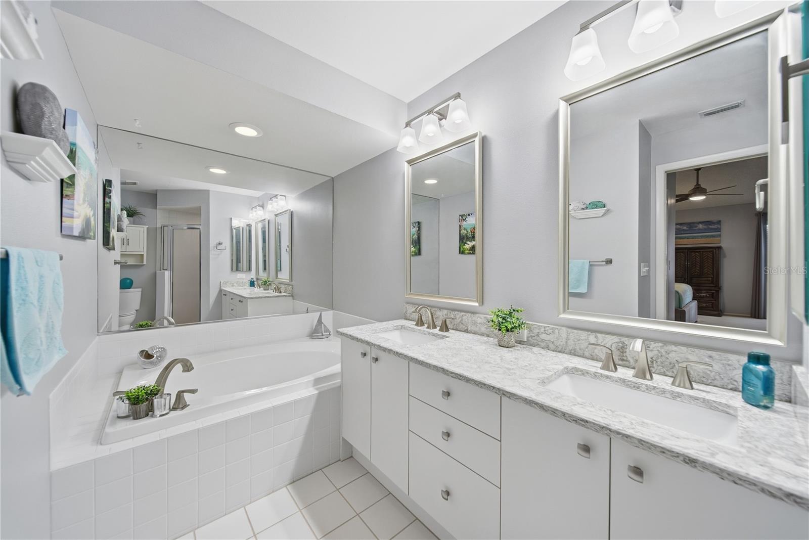 Image 16 of 34 For 5550 Salem Square Drive S