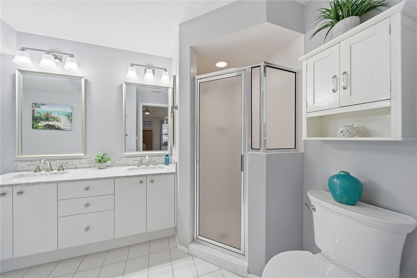 Image 17 of 34 For 5550 Salem Square Drive S