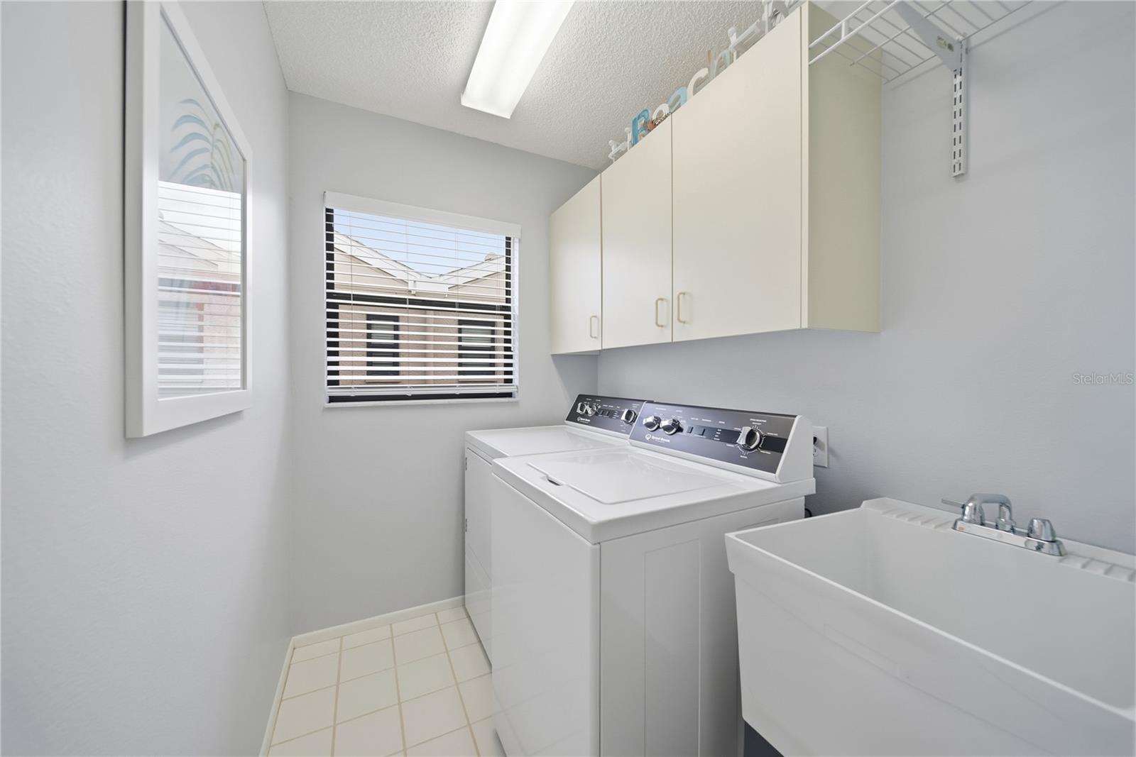 Image 29 of 34 For 5550 Salem Square Drive S