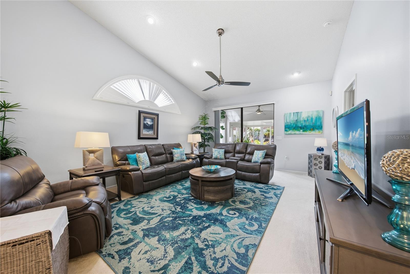 Image 7 of 34 For 5550 Salem Square Drive S