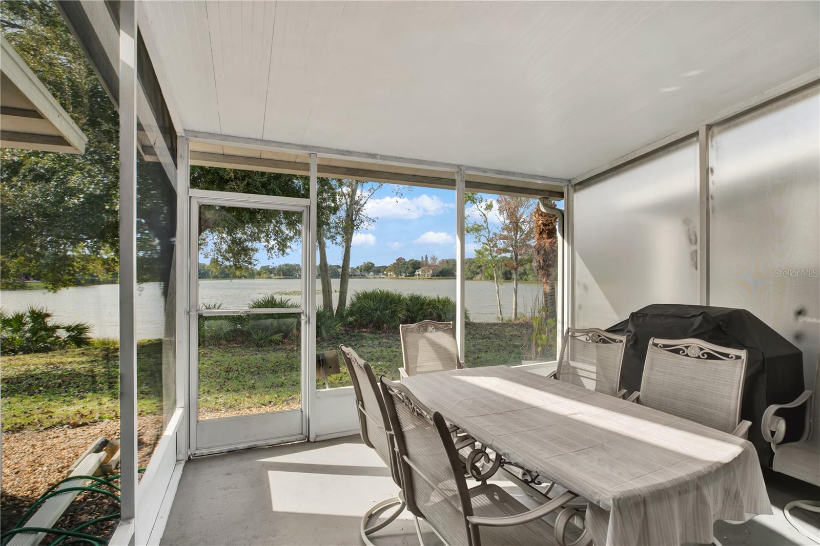 Image 14 of 30 For 8560 Sandy Beach Street