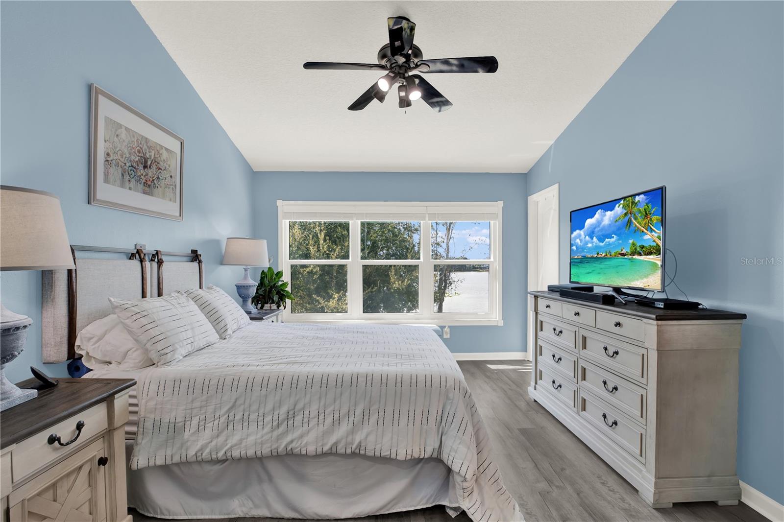 Image 17 of 30 For 8560 Sandy Beach Street