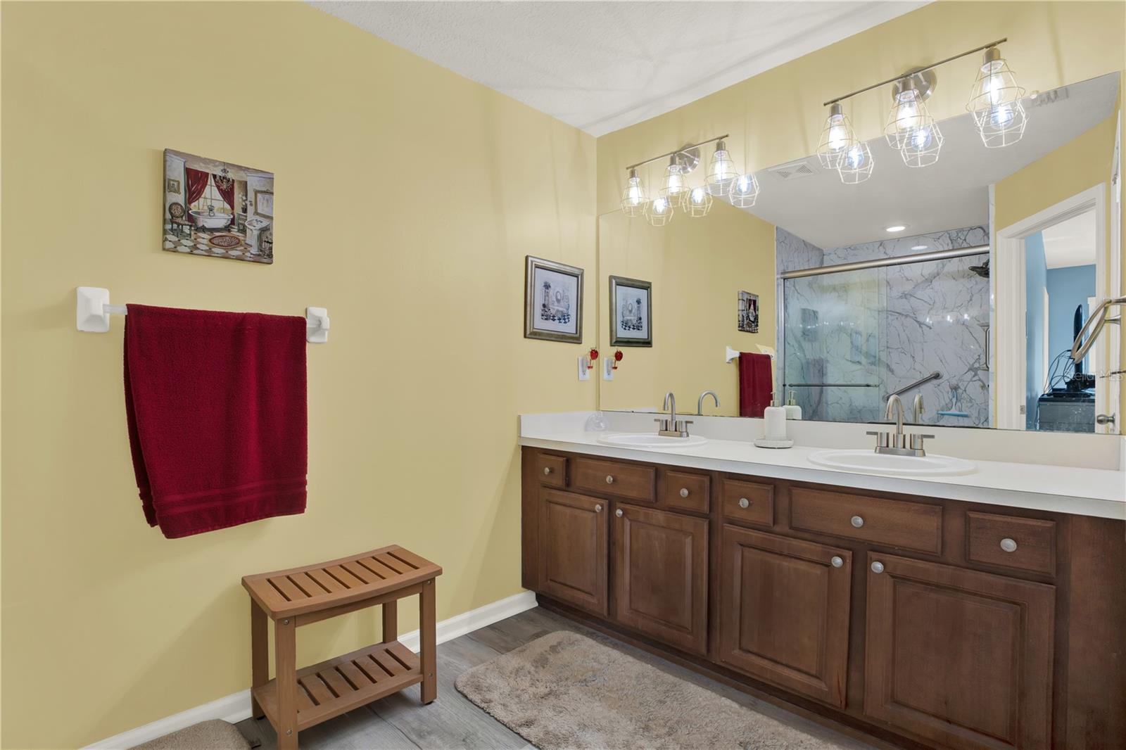 Image 21 of 30 For 8560 Sandy Beach Street