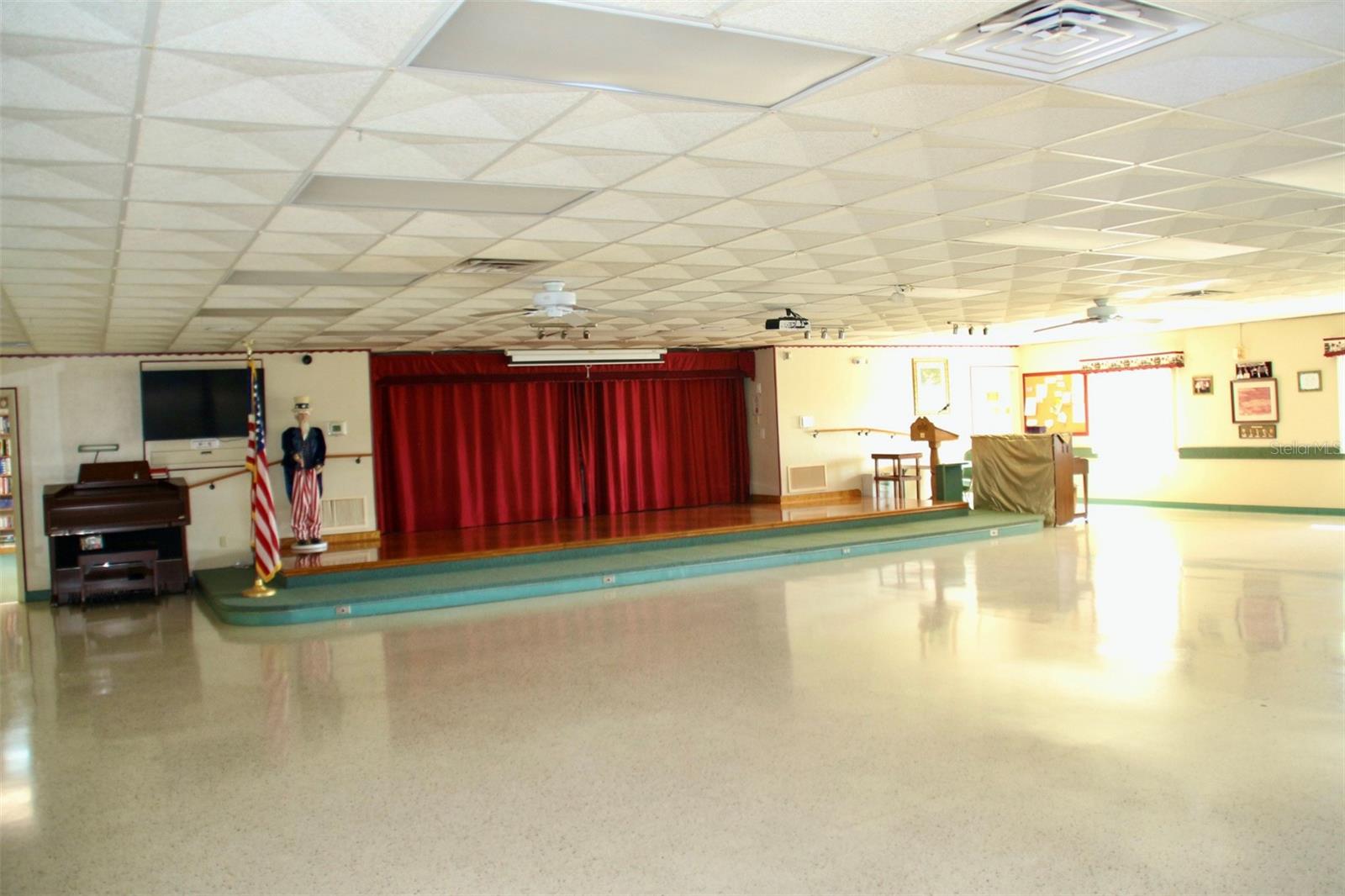 Image 43 of 44 For Address Not Provided