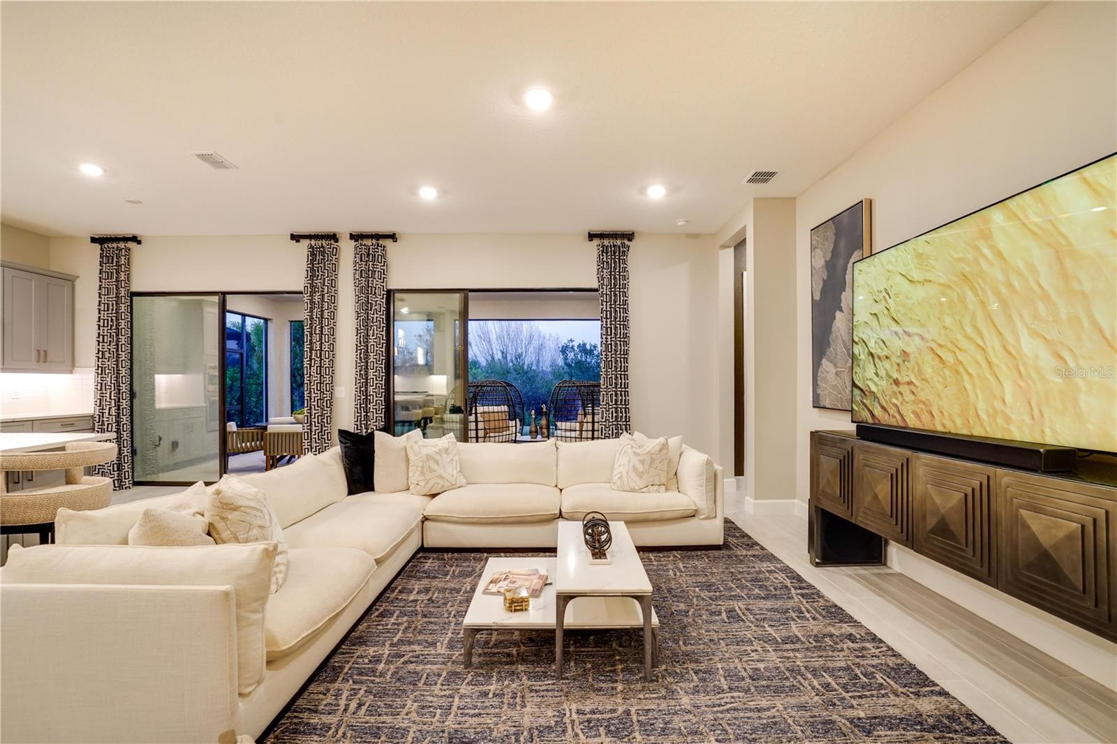 Image 29 of 78 For 5610 Caserta Court