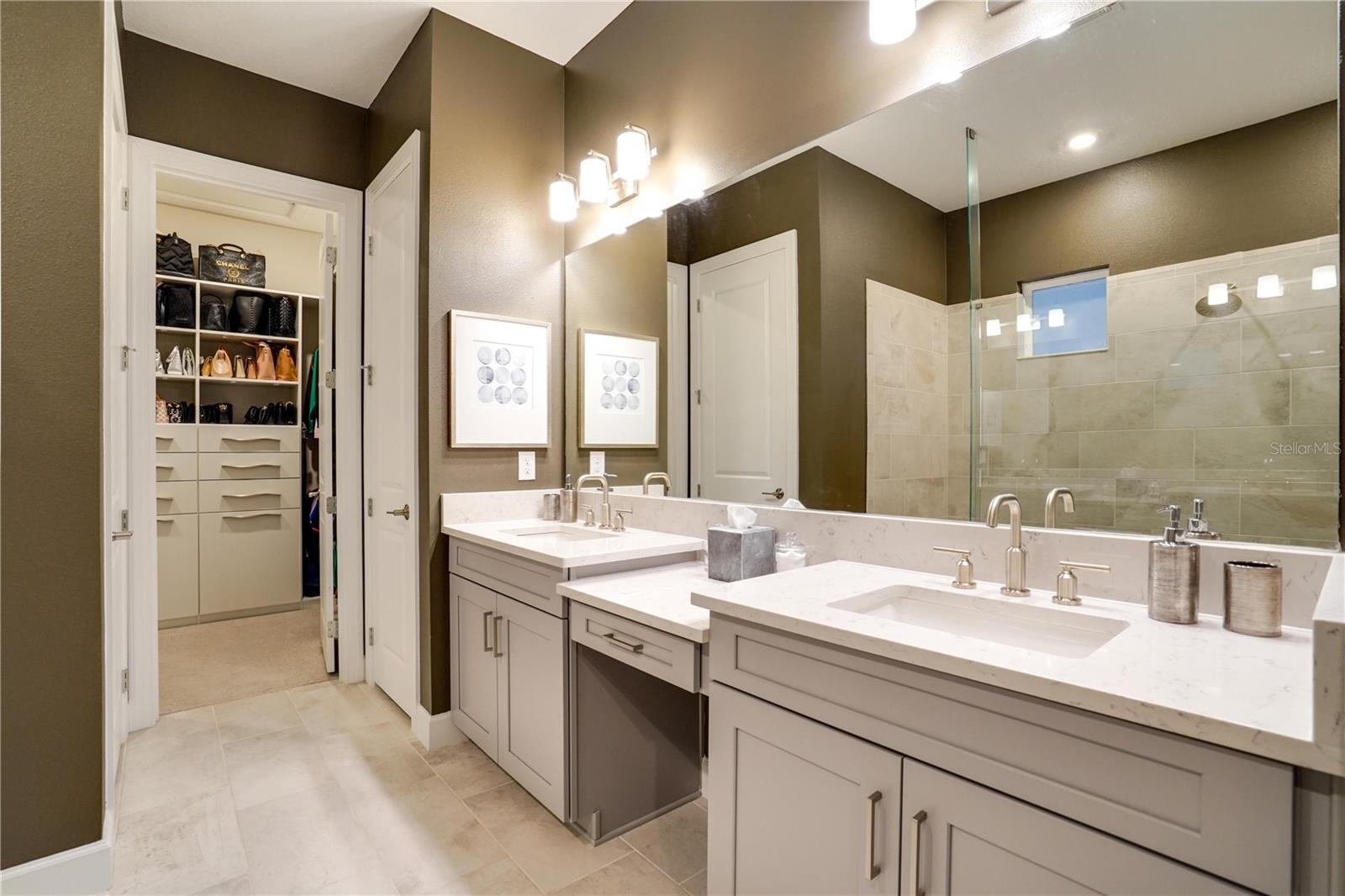 Image 33 of 78 For 5610 Caserta Court