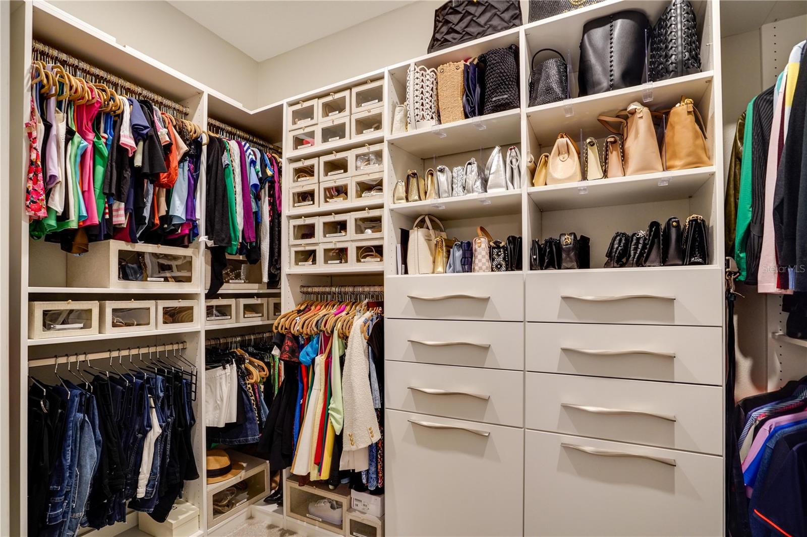 Image 36 of 78 For 5610 Caserta Court