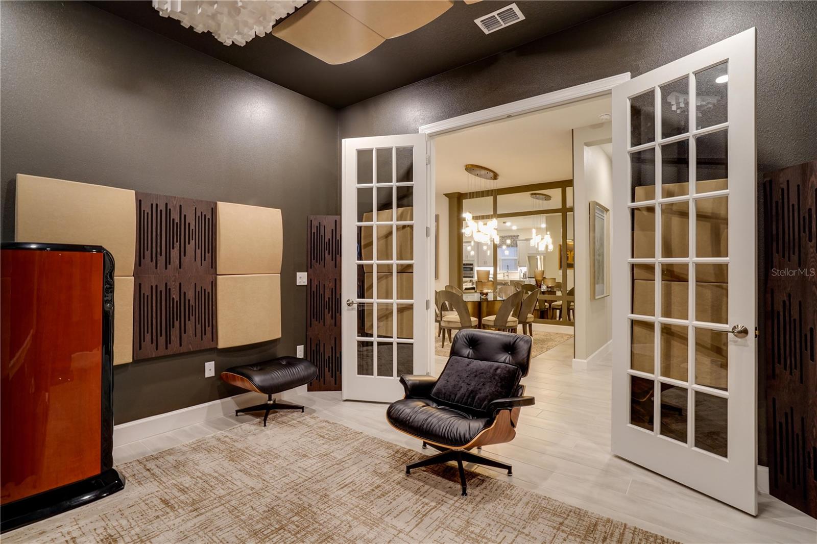 Image 9 of 78 For 5610 Caserta Court