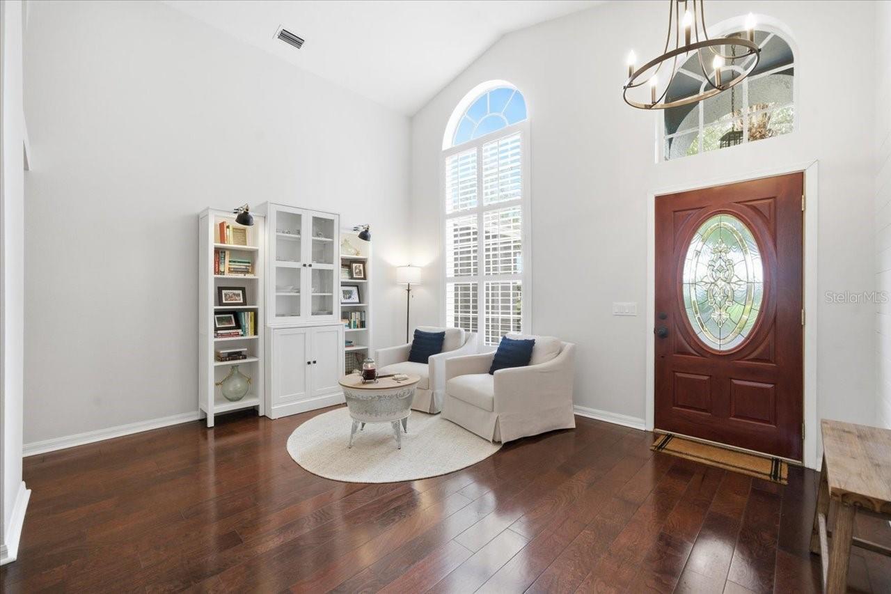 Image 5 of 50 For 15207 Arbor Hollow Drive