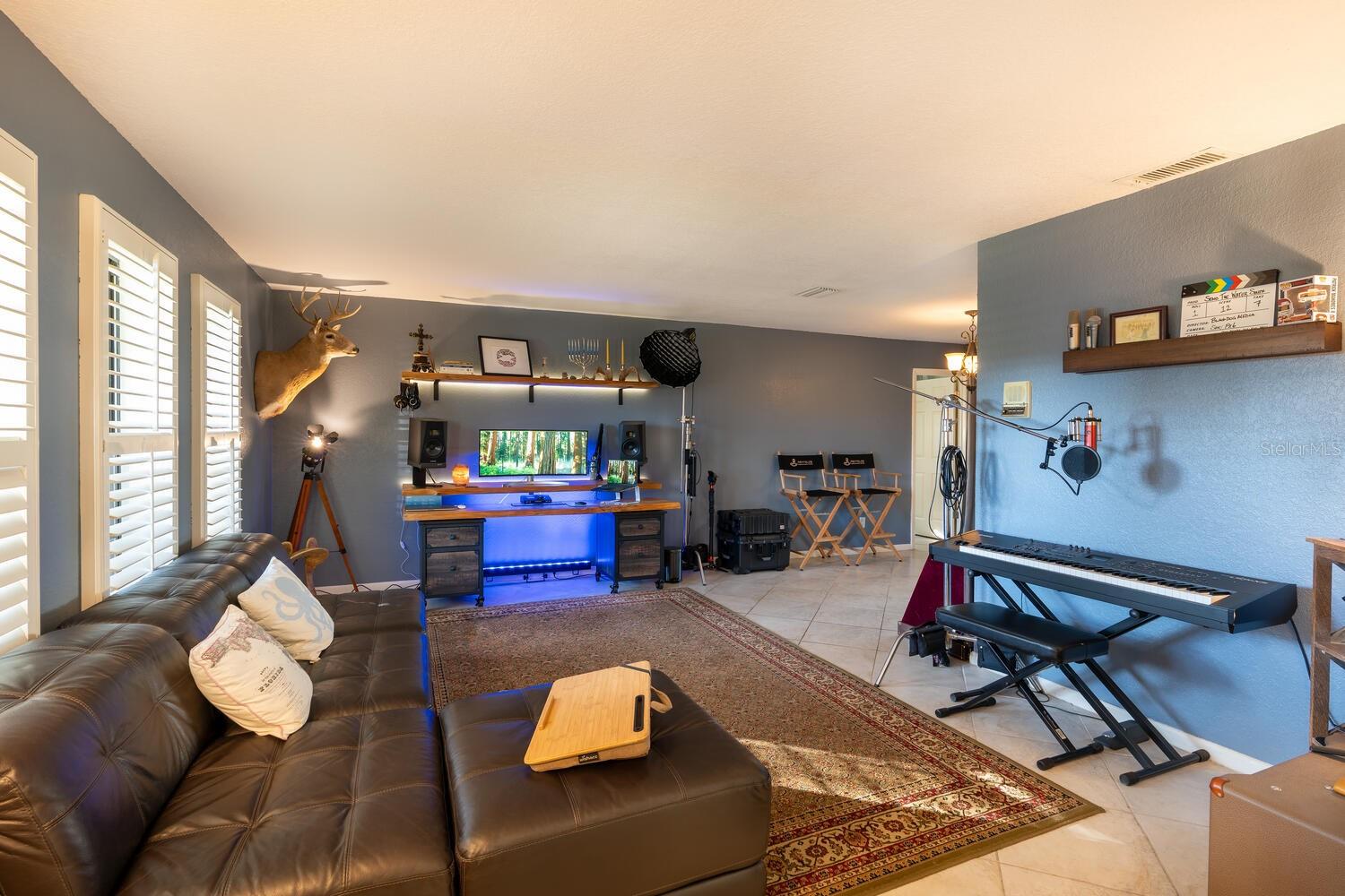 Image 16 of 48 For 3105 Glenwood Court