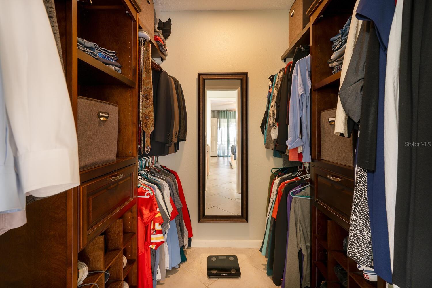 Image 25 of 48 For 3105 Glenwood Court