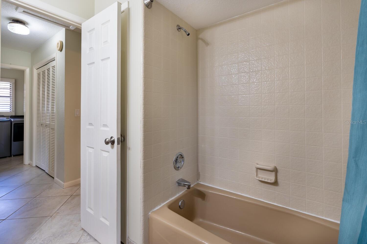 Image 34 of 48 For 3105 Glenwood Court