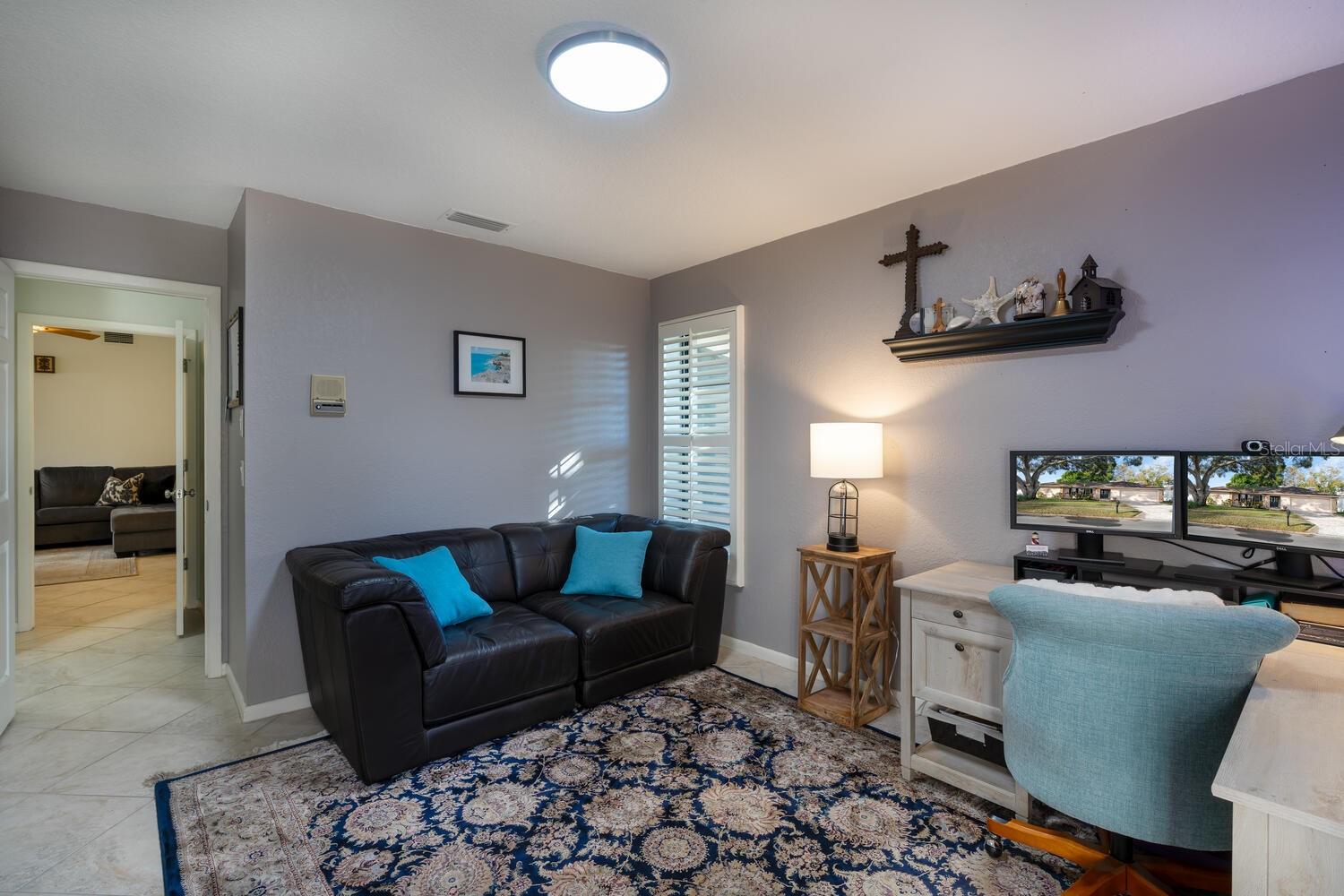 Image 37 of 48 For 3105 Glenwood Court