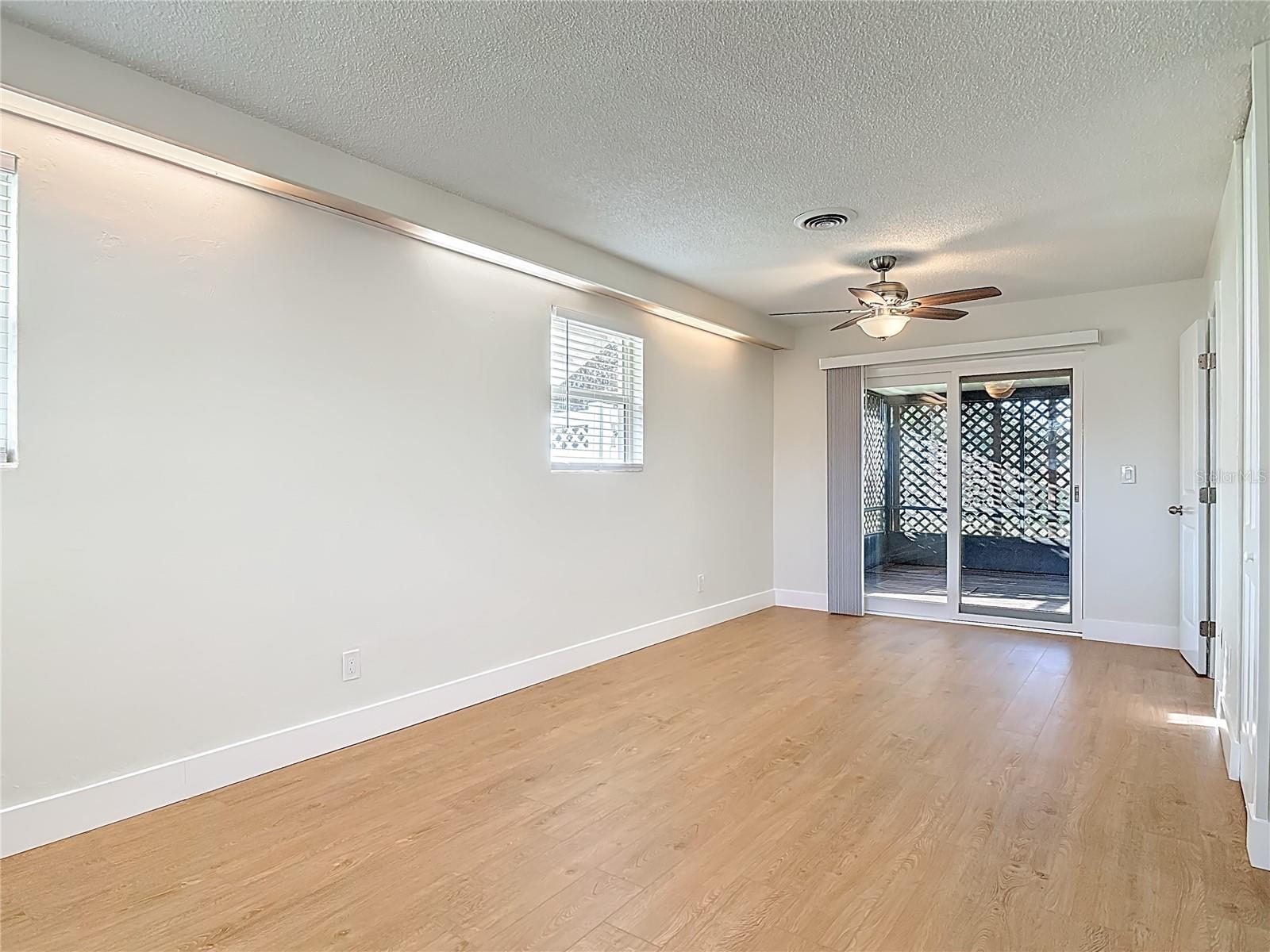 Image 20 of 46 For 318 Scotland Drive