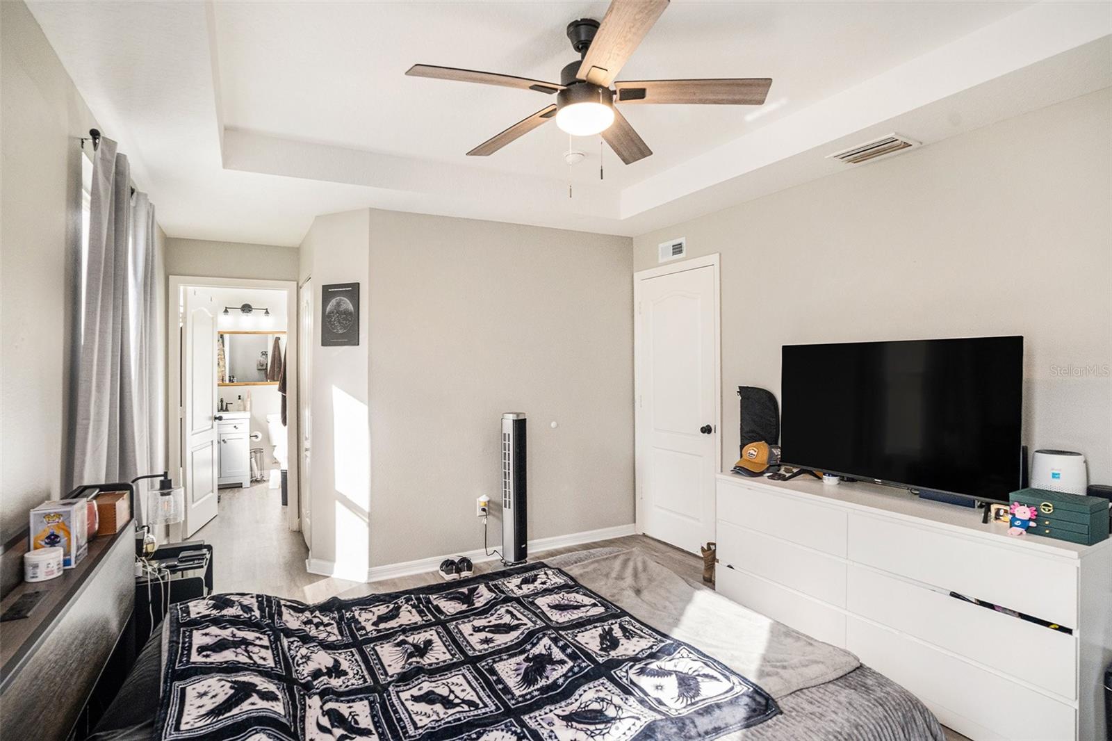 Listing photo id 11 for 8430 Quarter Horse Drive