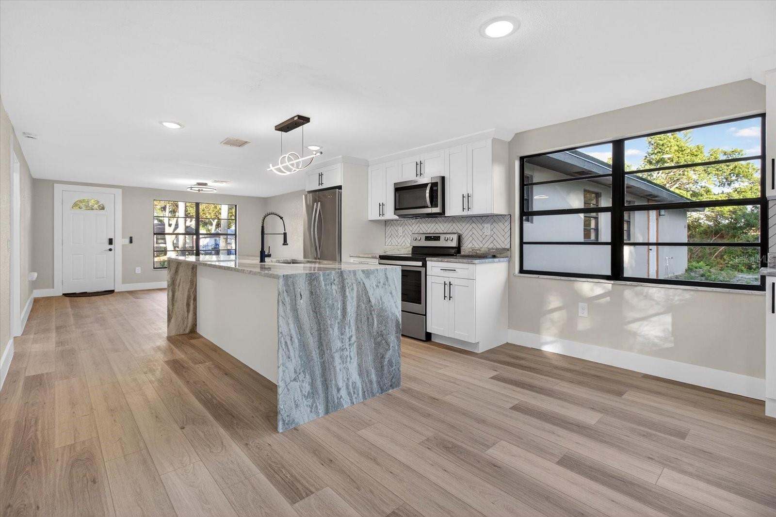 Image 13 of 43 For 5612 Mallow Street